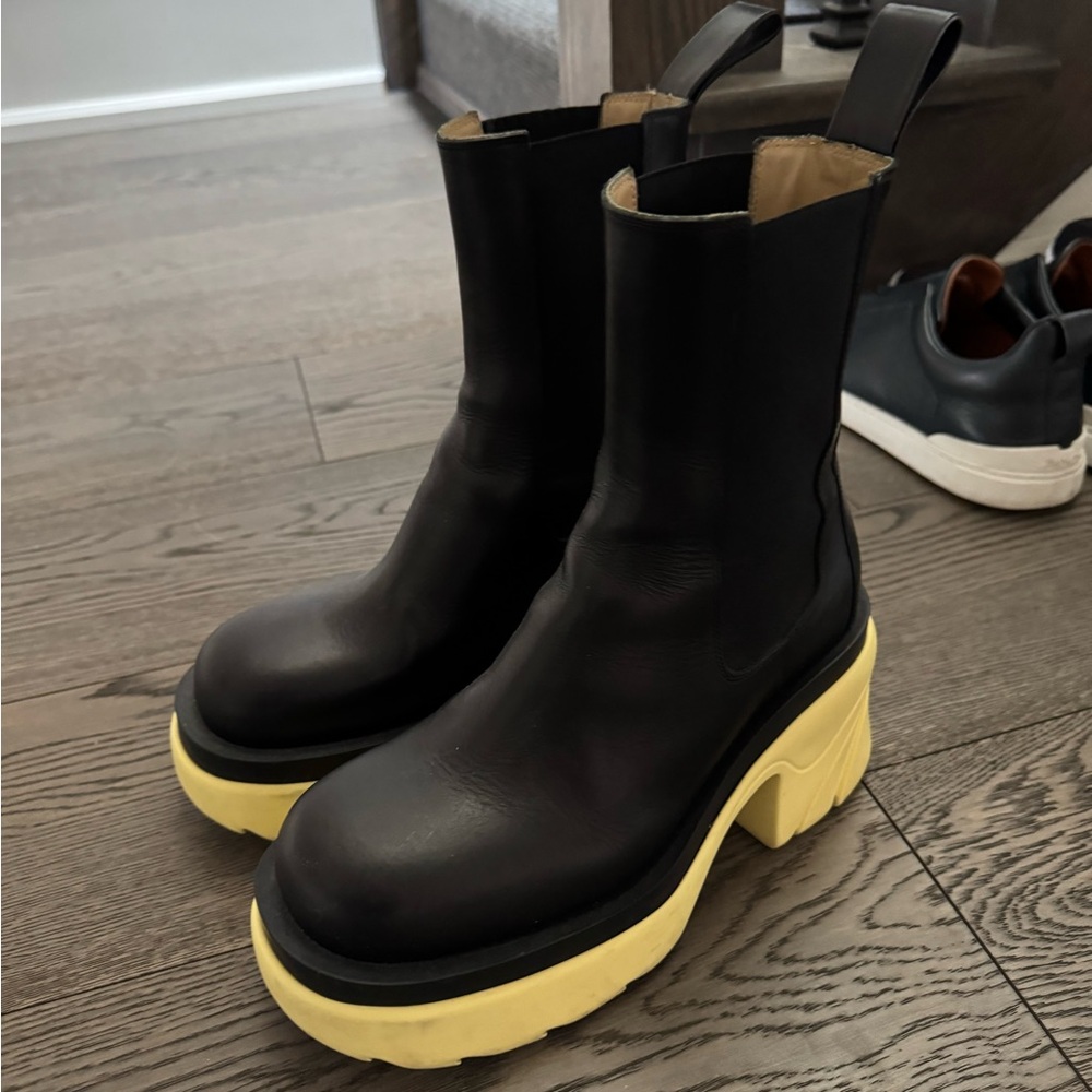Bottega Black and Yellow Women's Boots